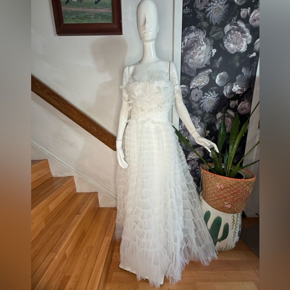 Anthropologie Mac Duggal Kylie Strapless Ruffle Wedding Gown/ size 6 - Picture 8 of 11